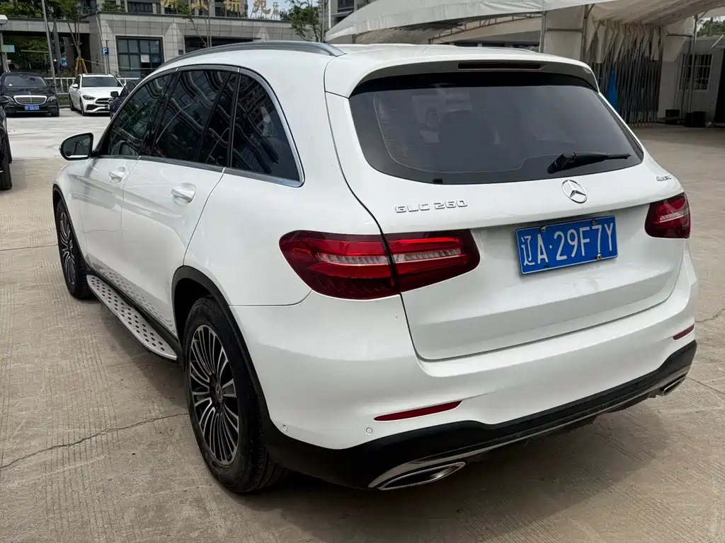 Mercedes-Benz GLC 2018 — фото 10