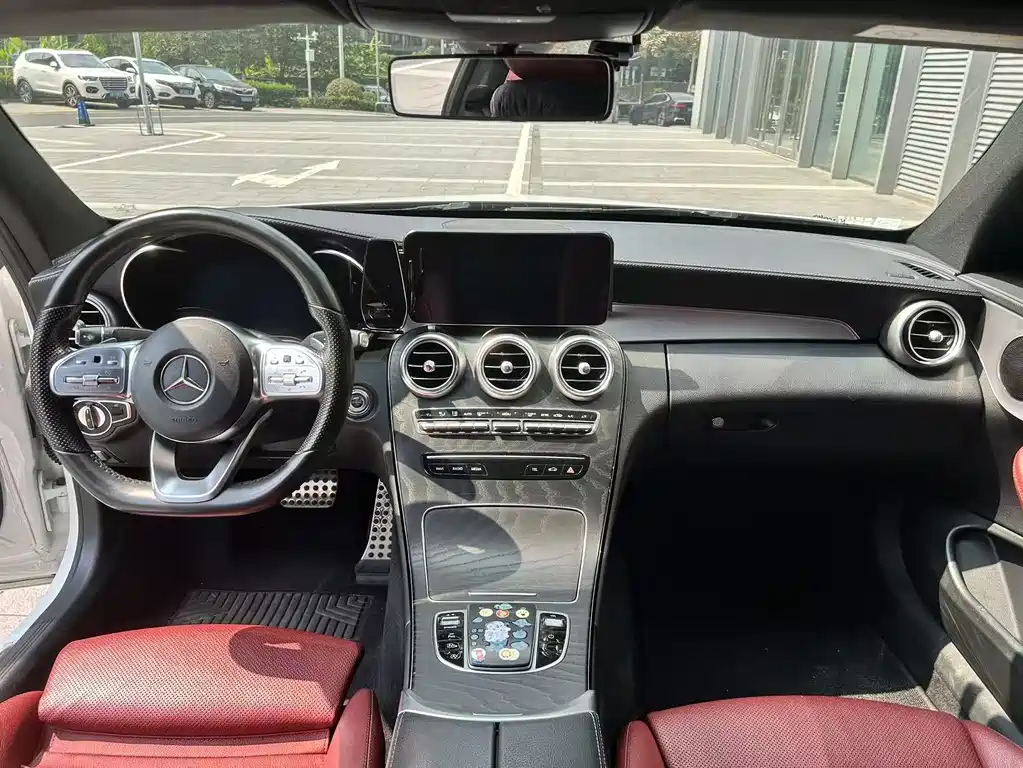 Mercedes-Benz C-Class 2019 — фото 11