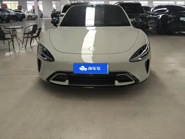 Xiaomi SU7 2024