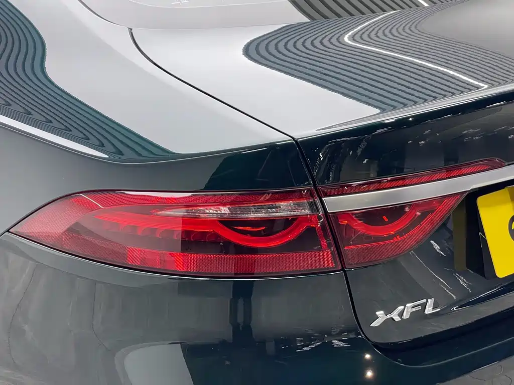 Jaguar XFL 2024 — фото 20