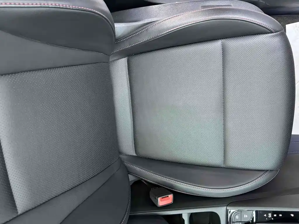 Skoda Karoq 2023 — фото 14