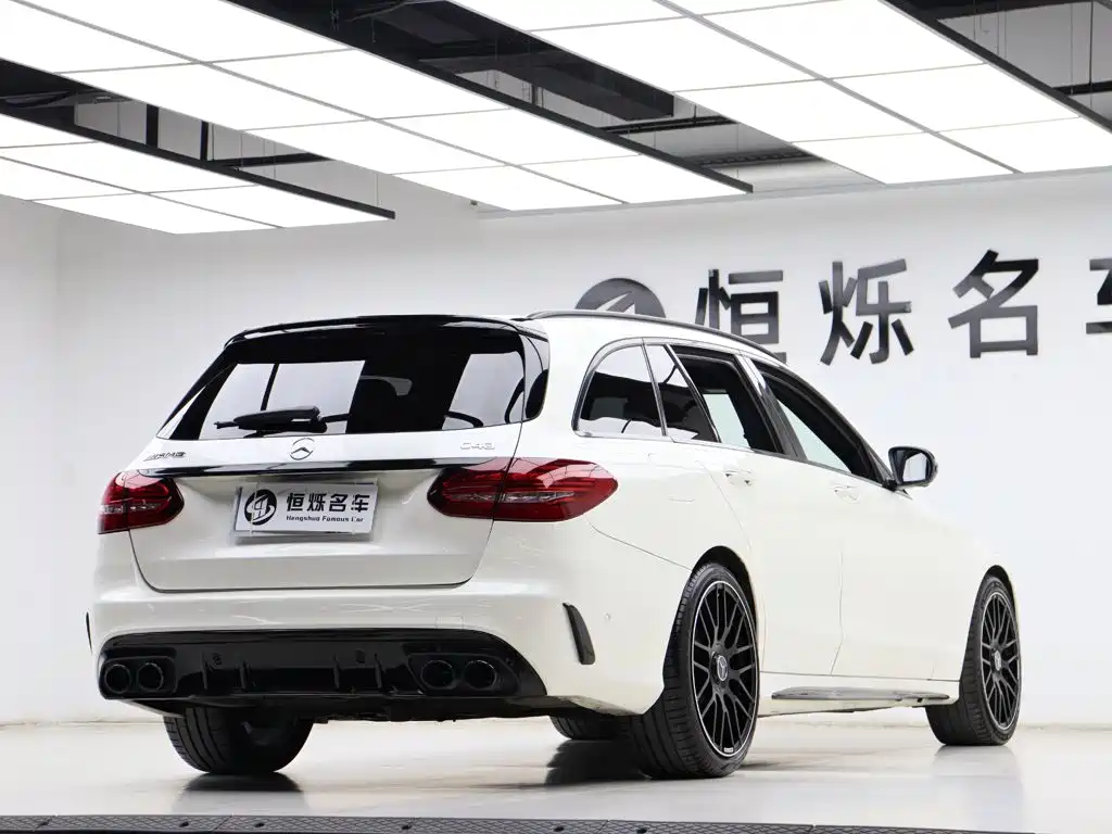 Mercedes-Benz C-Class AMG 2020 — фото 26