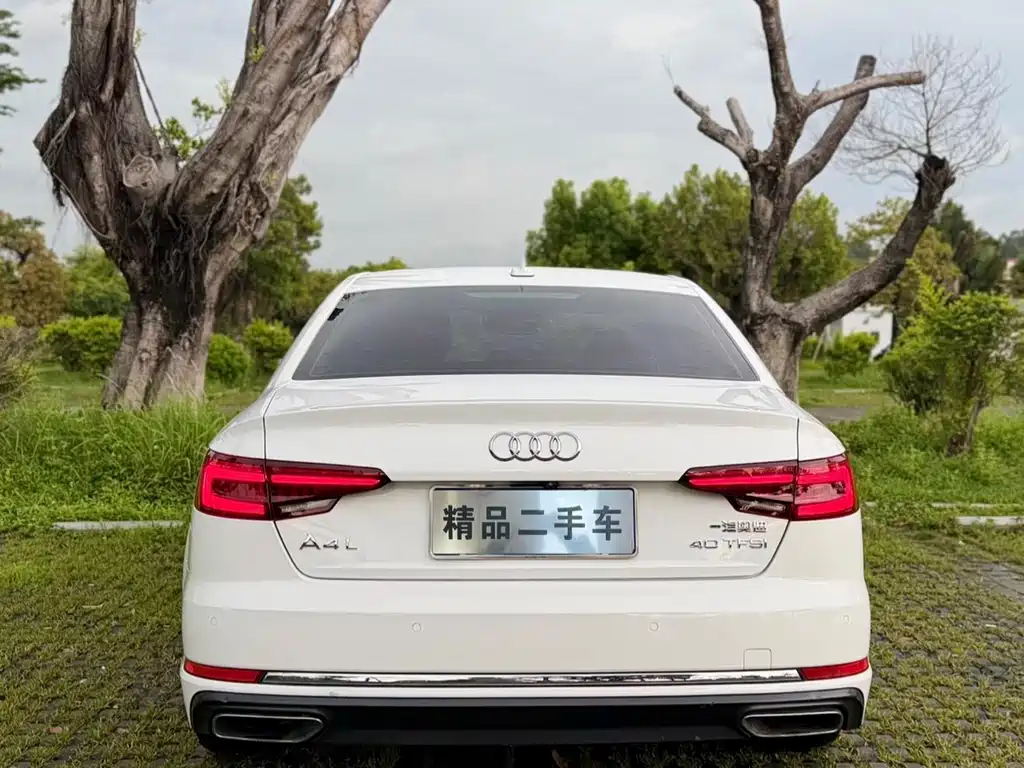 Audi A4L 2019 — фото 4
