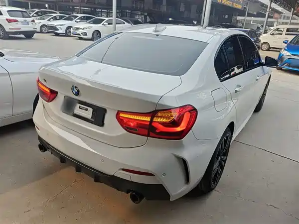 BMW 1 Series 2022