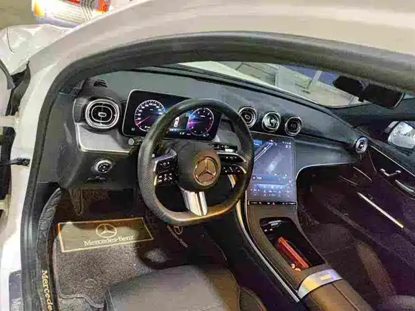 Mercedes-Benz C-Class 2023