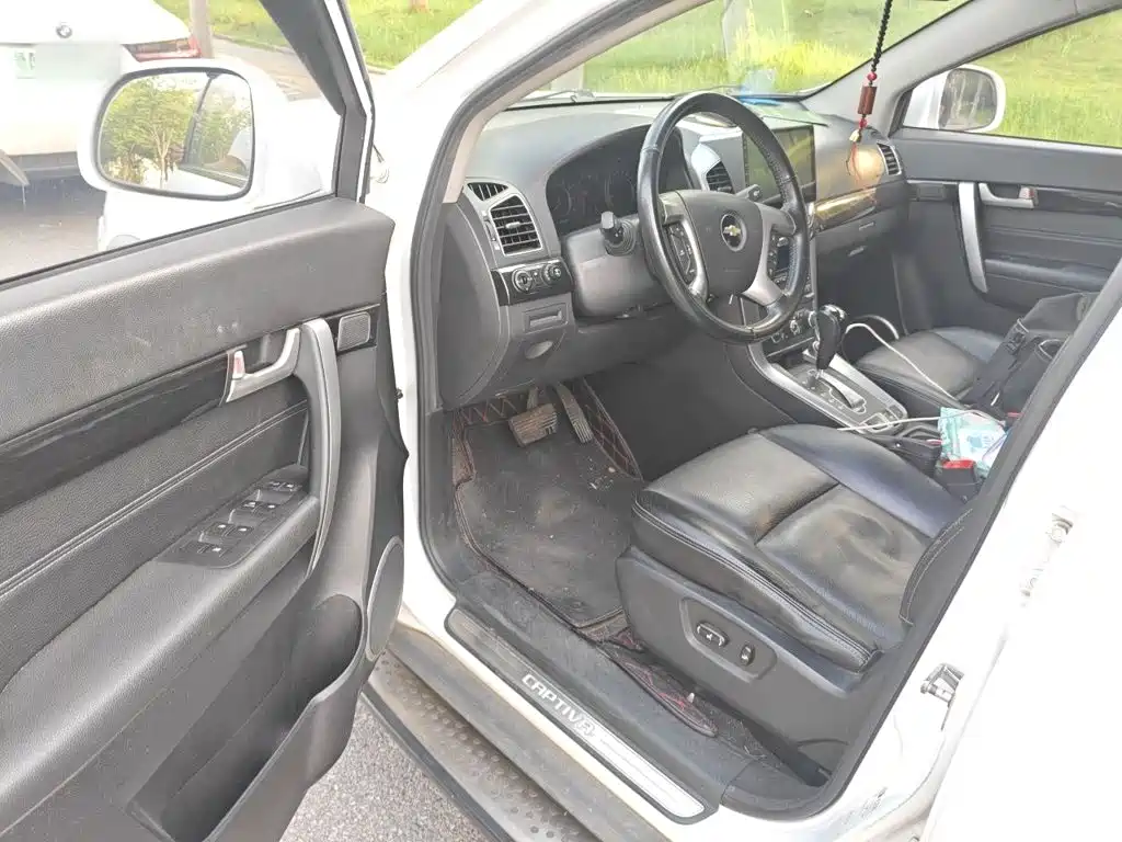 Chevrolet Captiva 2015 — фото 13