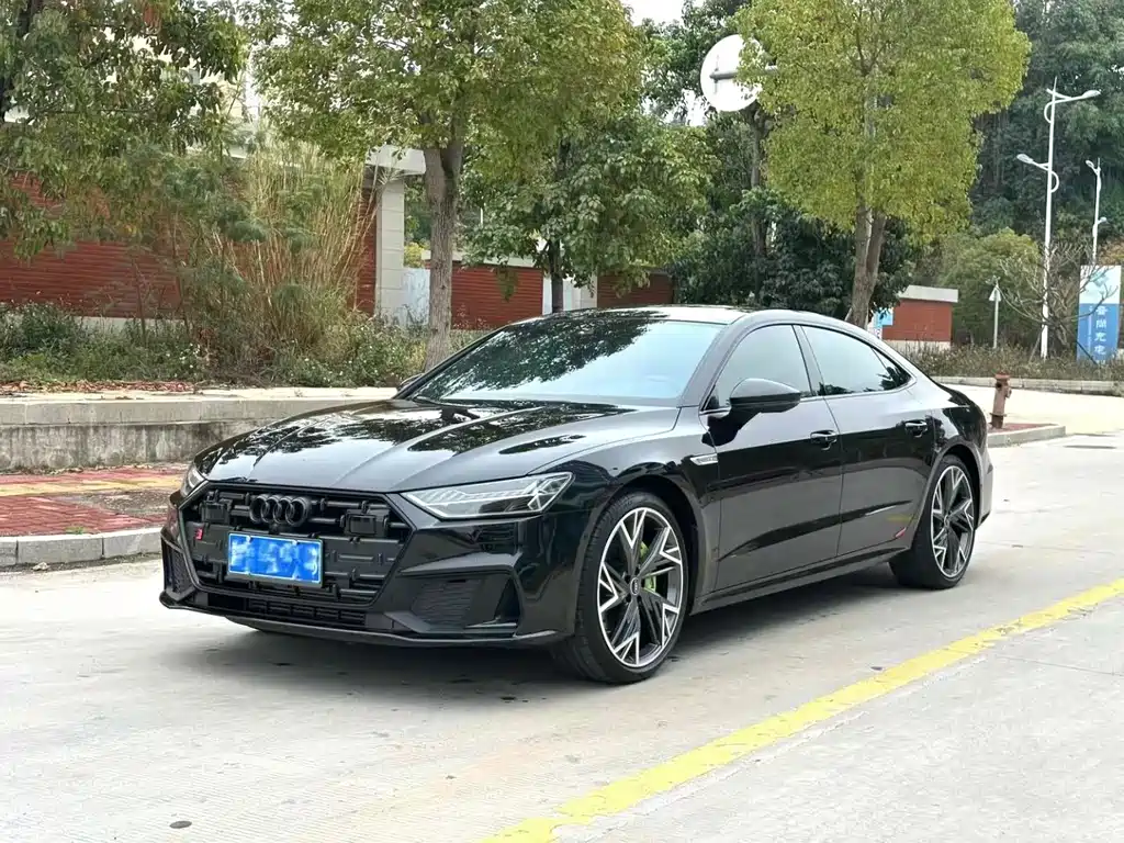 Audi A7L 2024 — фото 1