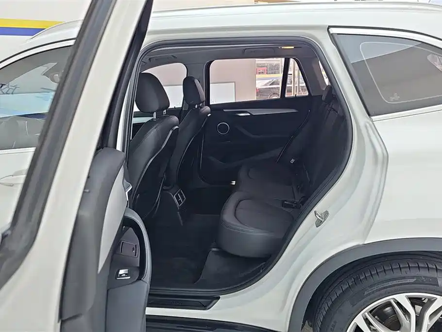 BMW X1 2019 — фото 11
