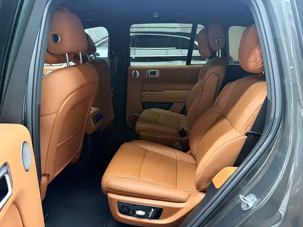 Li Auto L8 2024