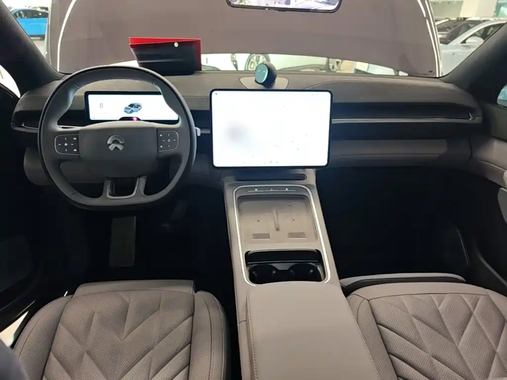 NIO EC6 2025 — фото 10