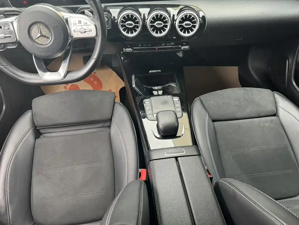 Mercedes-Benz A-Class 2020 — фото 7