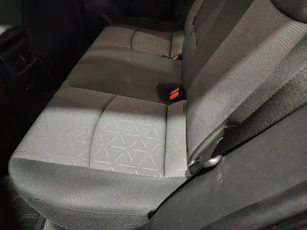Toyota RAV4 2020 — фото 13