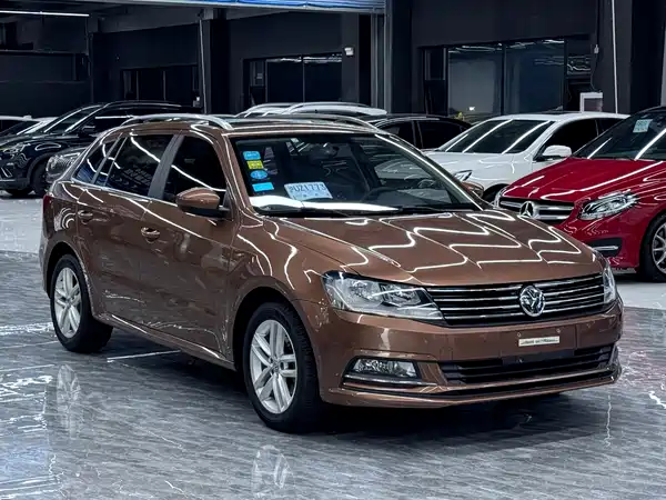 Volkswagen Gran Lavida 2015