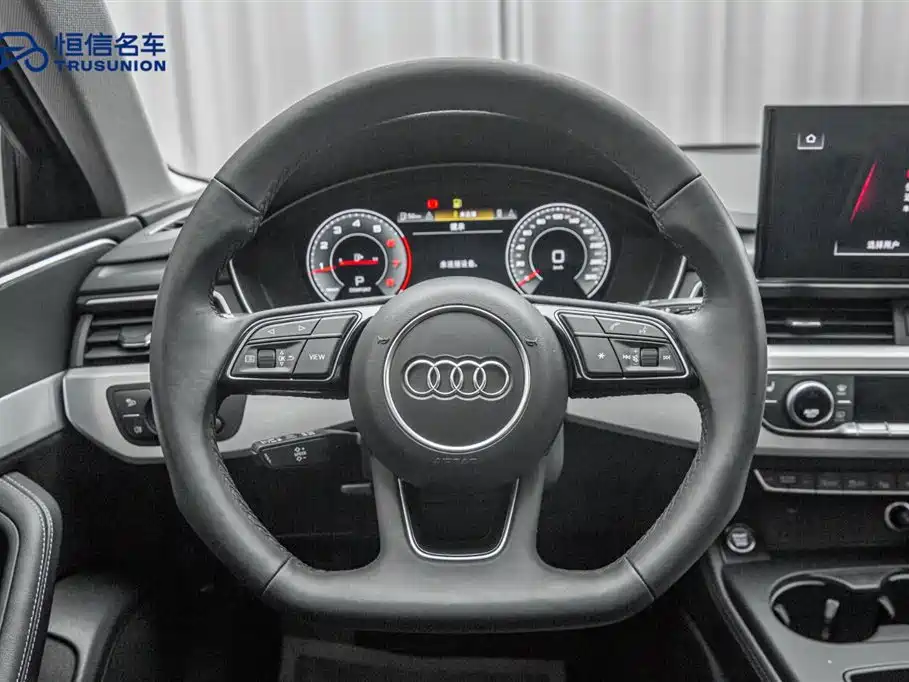 Audi A4L 2022 — фото 15