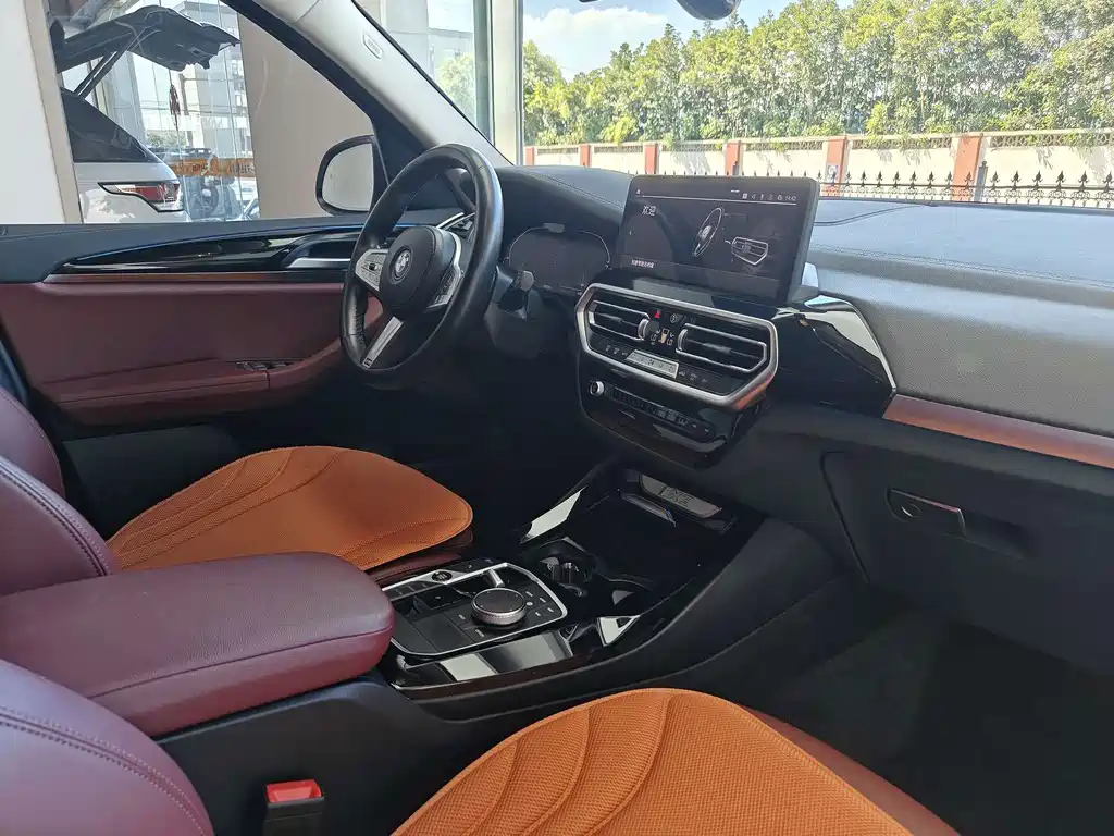 BMW iX3 2024 — фото 14