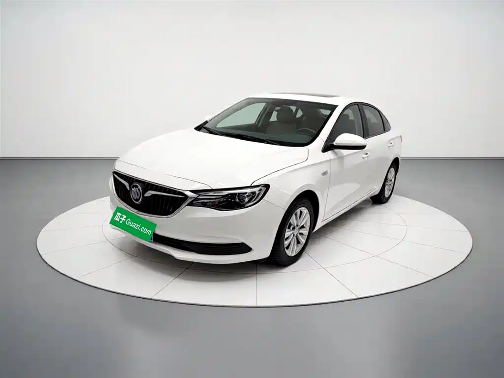 Buick Excelle 2022 — фото 1