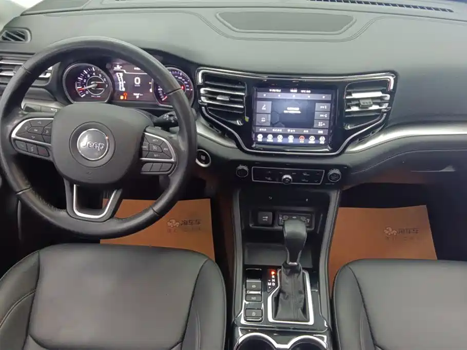 Jeep Grand Commander 2020 — фото 12