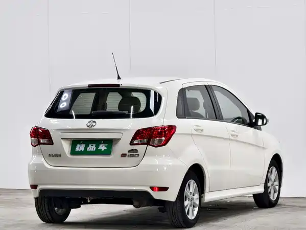 BAIC Motor E Series 2013