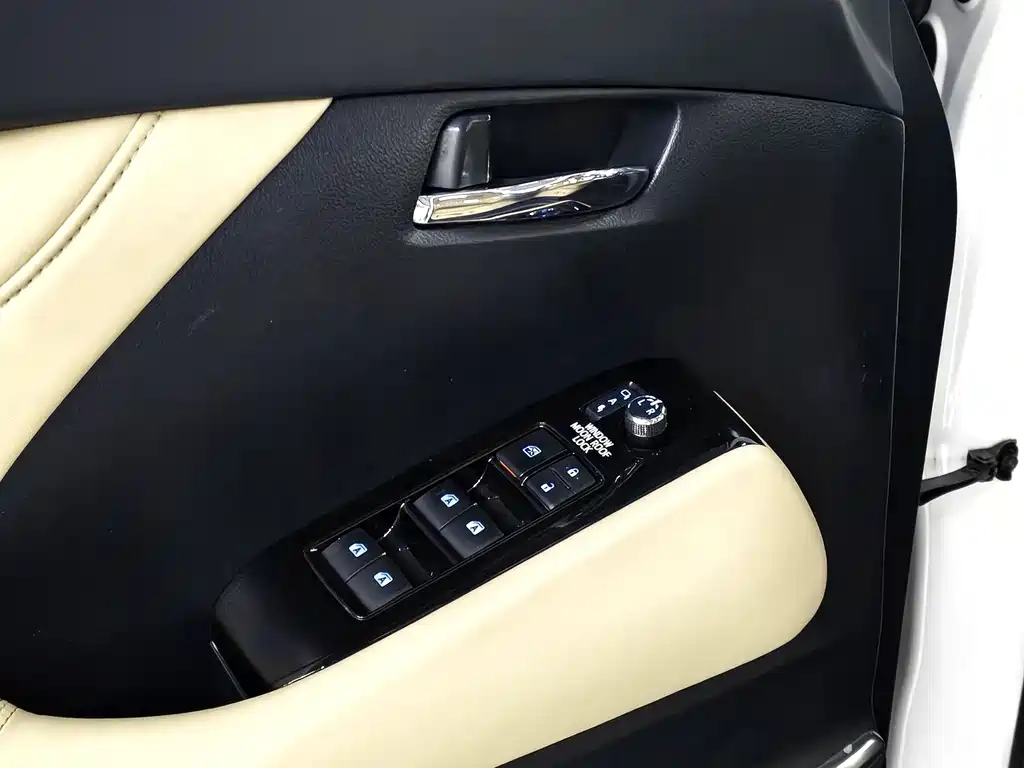 Toyota Alphard 2015 — фото 14