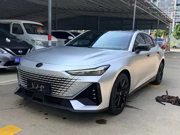 Changan UNI-V 2024