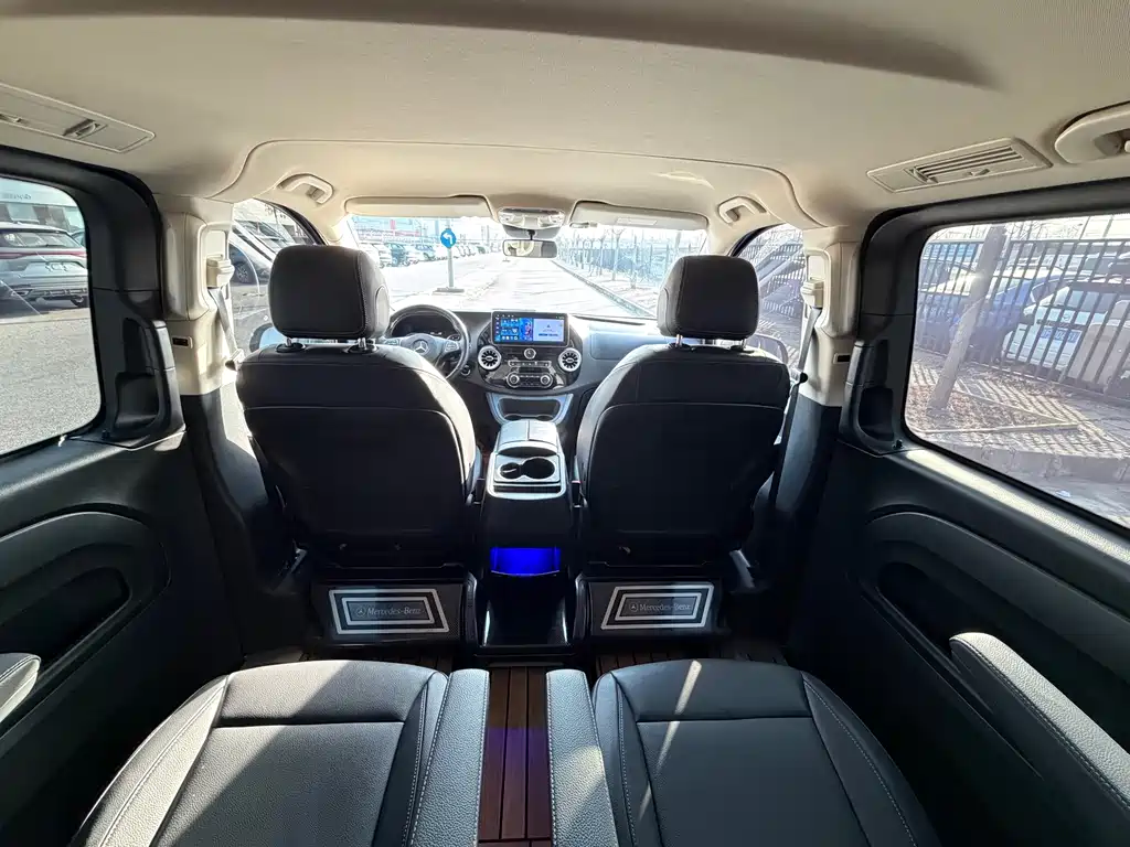 Mercedes-Benz Vito 2023 — фото 20