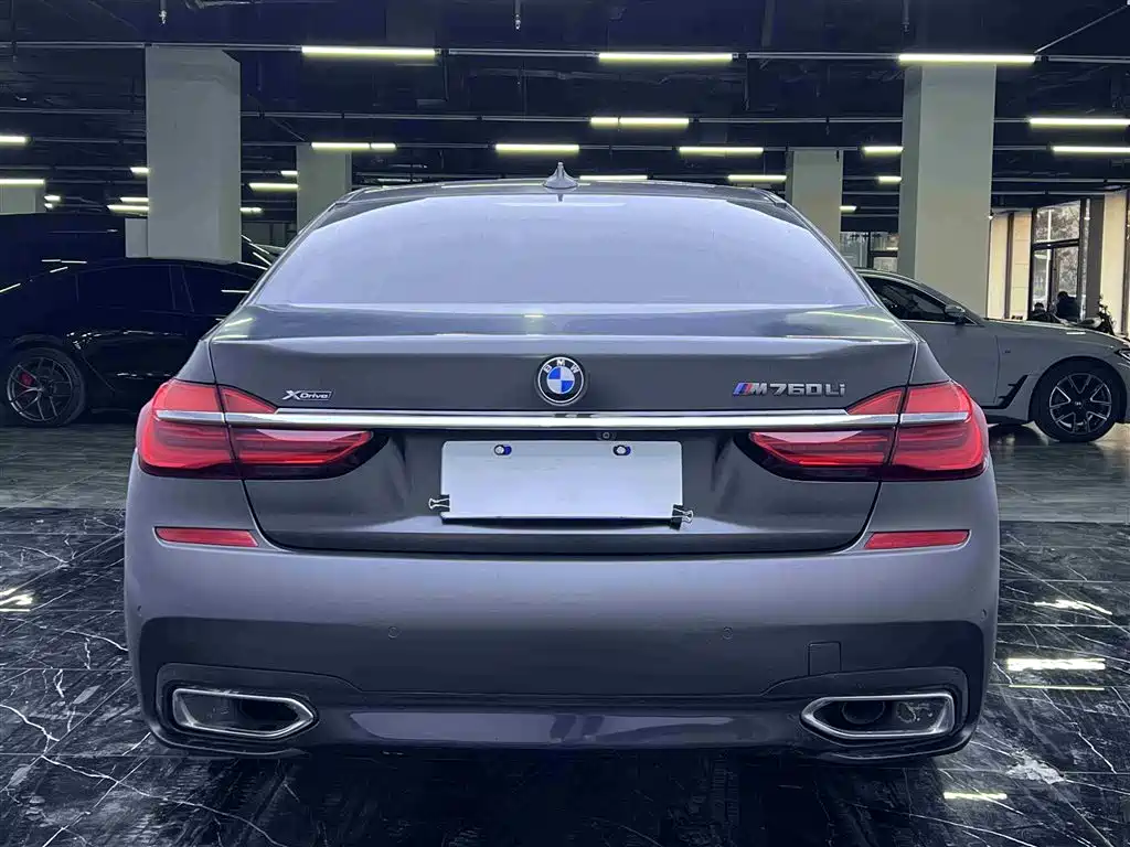 BMW 7 Series 2019 — фото 21