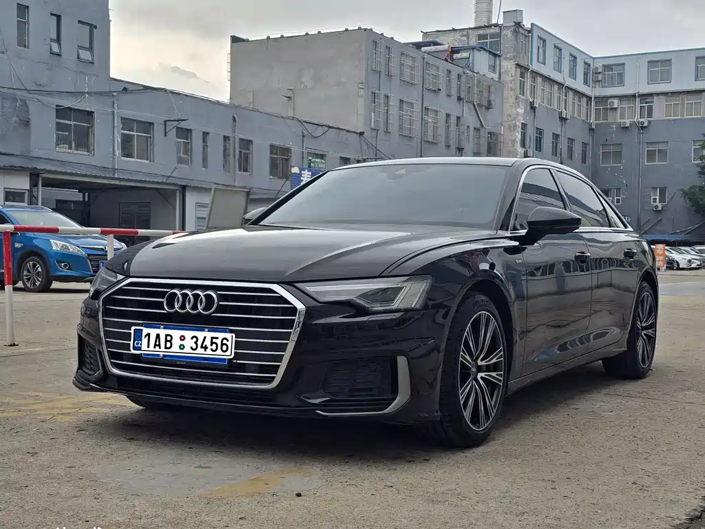 Audi A6L 2019 — фото 1
