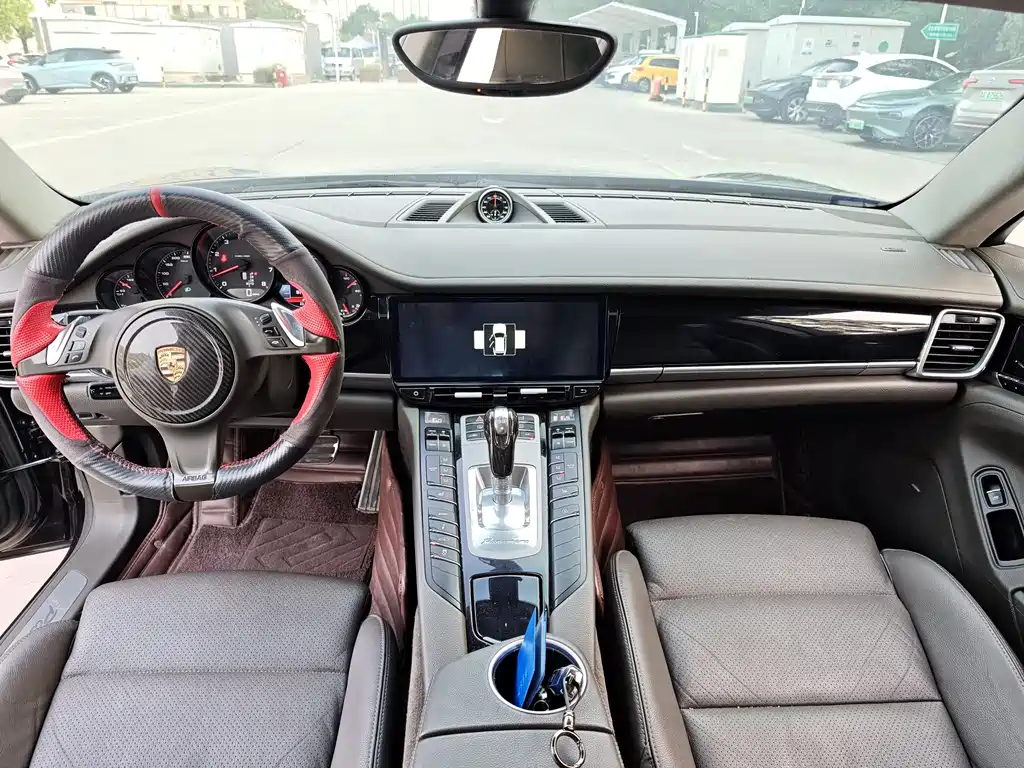Porsche Panamera 2015 — фото 9