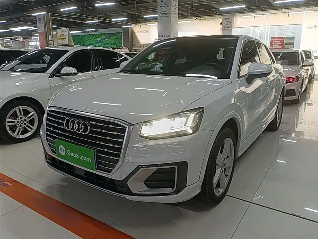 Audi Q2L 2021 — фото 2