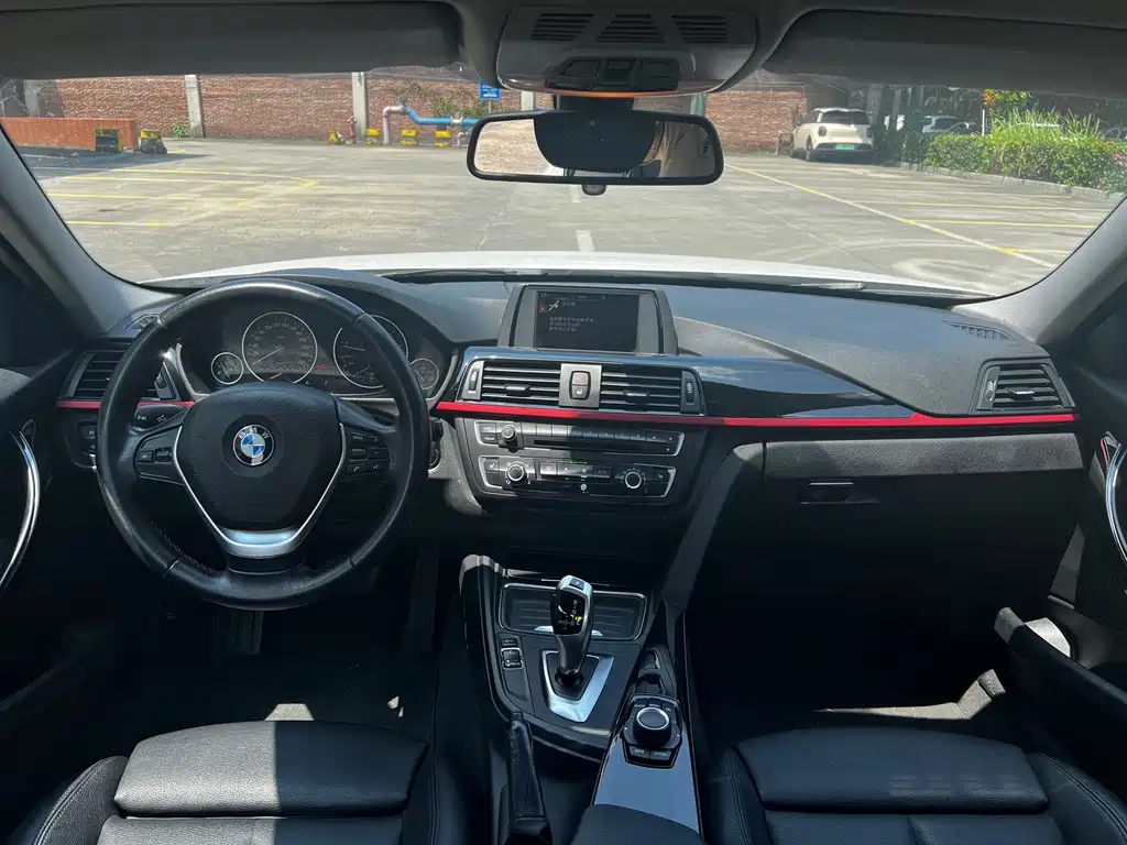 BMW 3 Series 2015 — фото 19