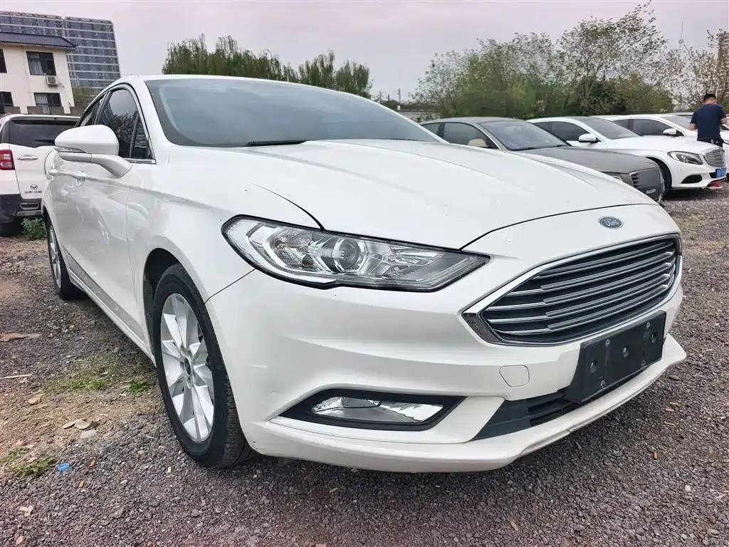 Ford Mondeo 2018 — фото 4