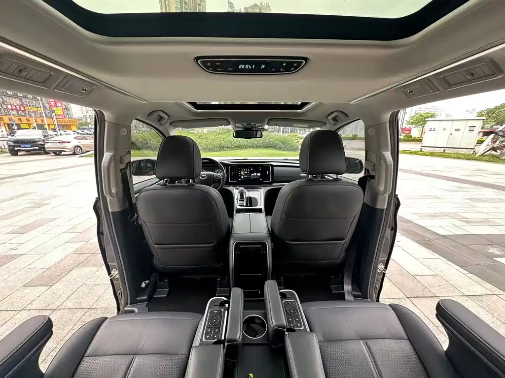 GAC Motor Trumpchi M8 2022 — фото 26