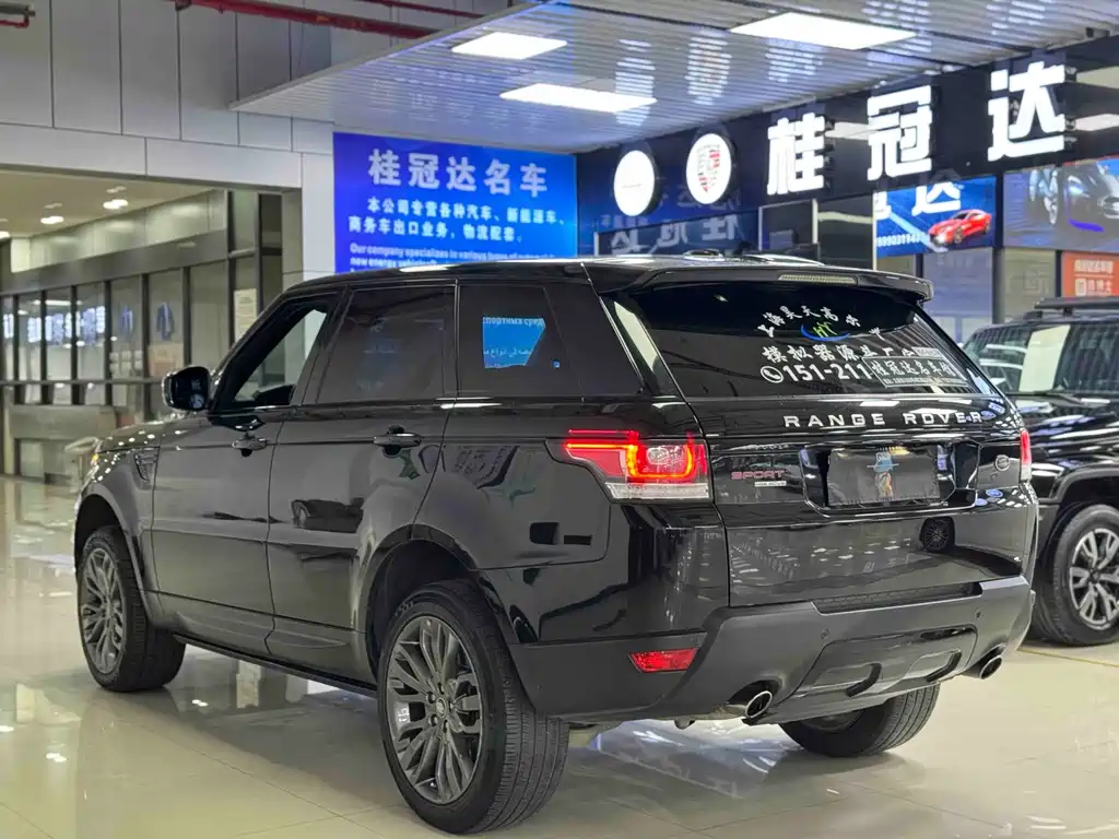 Land Rover Range Rover Sport 2015 — фото 12