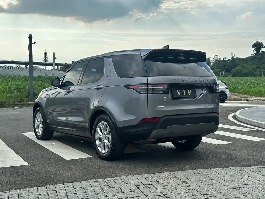 Land Rover Discovery 2020 — фото 12