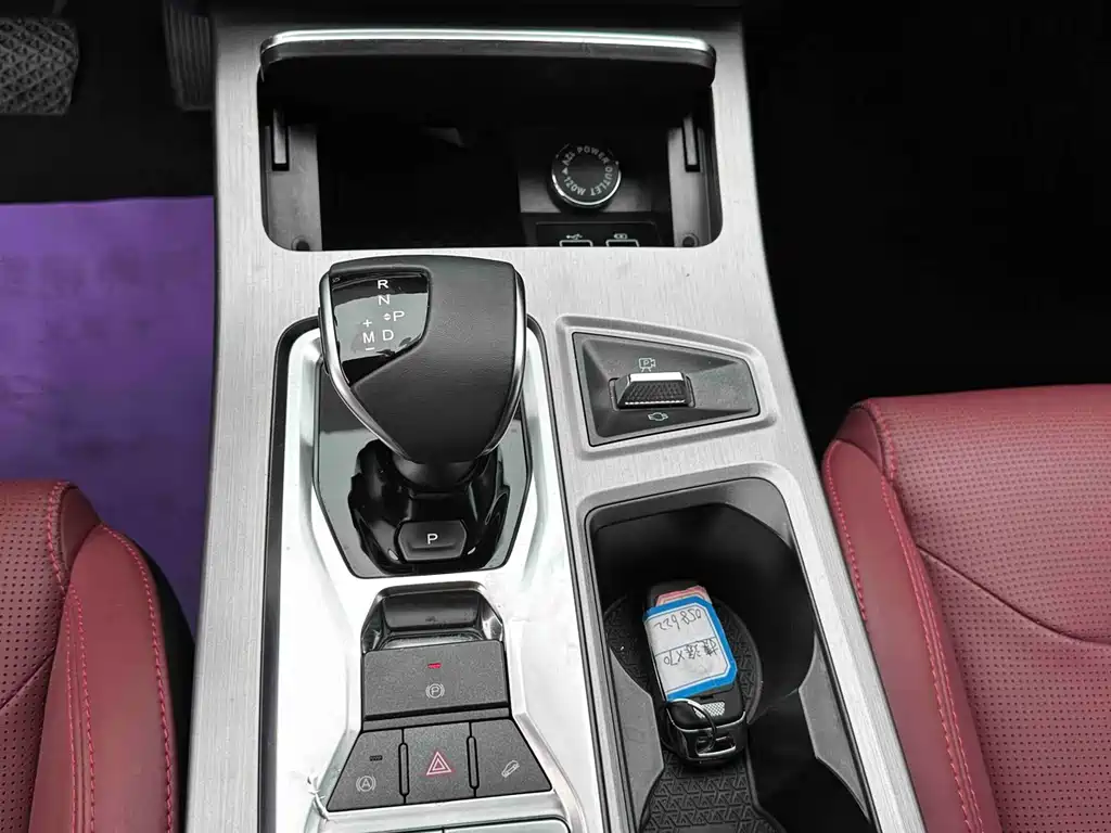 Jetour X70 PLUS 2022 — фото 17