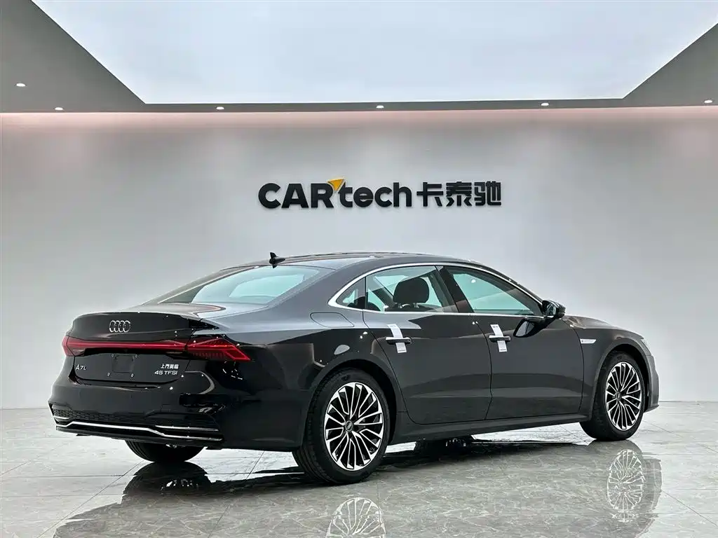 Audi A7L 2024 — фото 5