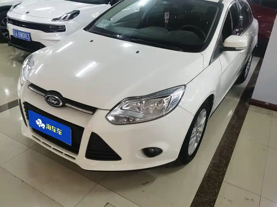 Ford Focus 2014 — фото 1