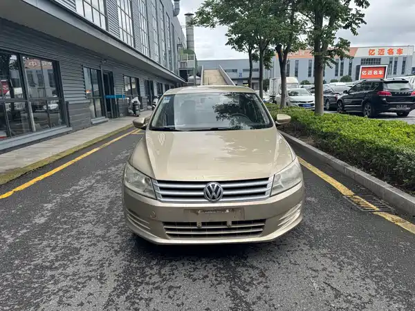 Volkswagen Santana 2013