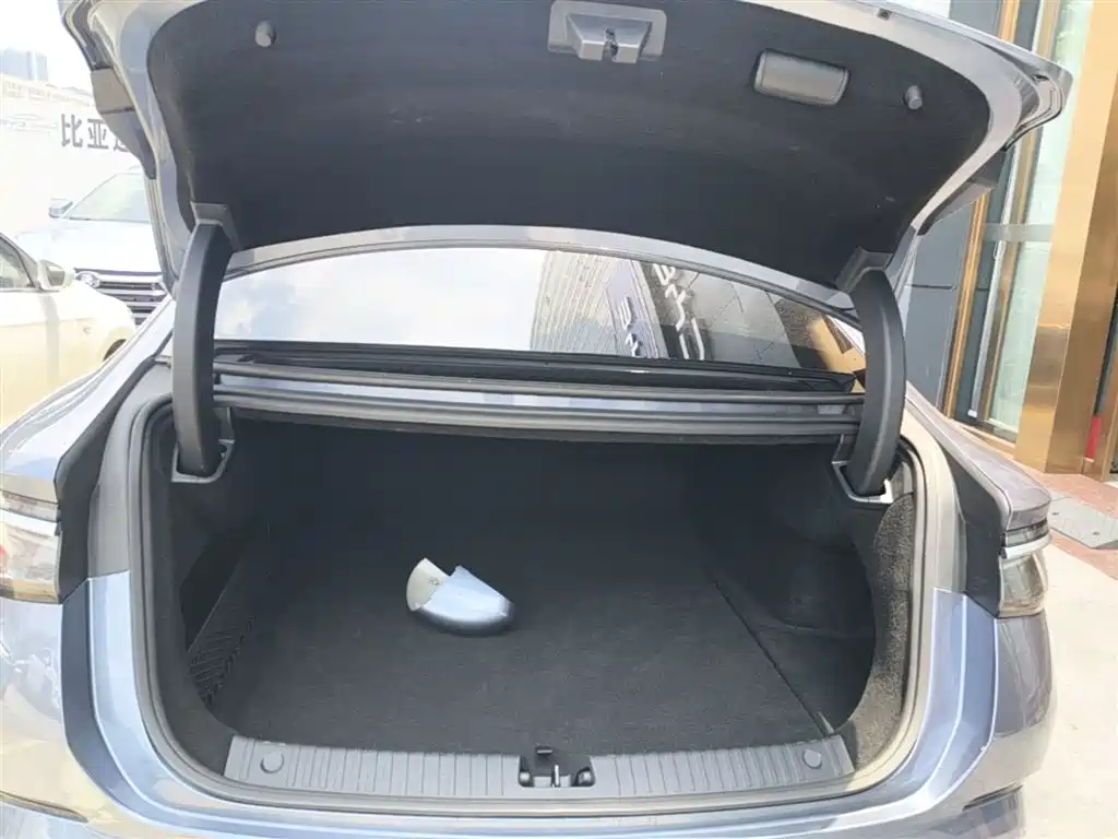 BYD Seal 07 DM-i 2024 — фото 19