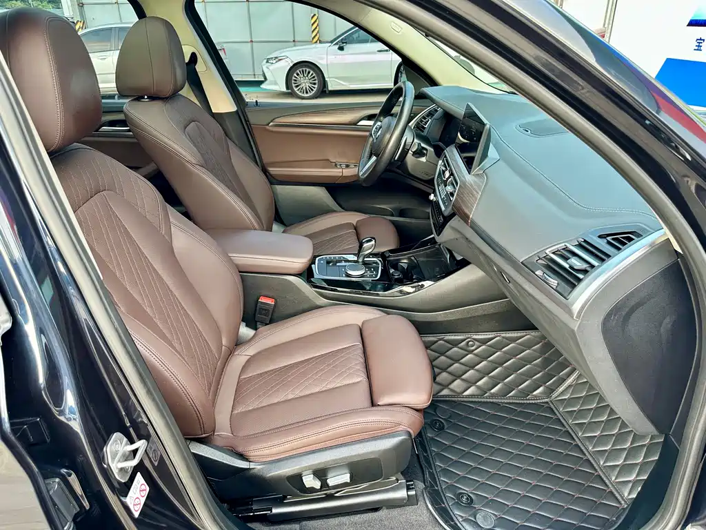 BMW X3 2022 — фото 12