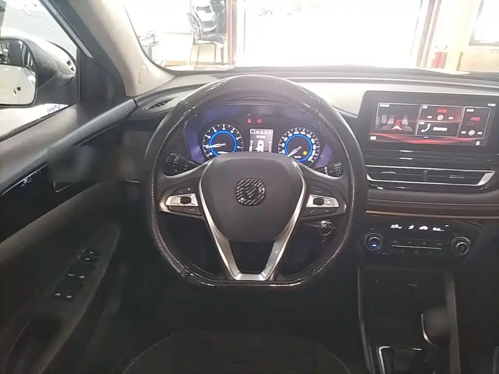 Changan Eado DT 2021 — фото 11