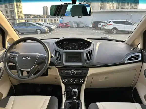 Chery Arrizo M7 2015