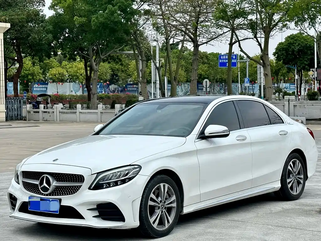 Mercedes-Benz C-Class 2020 — фото 3