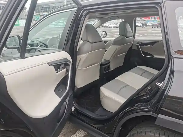 Toyota RAV4 2022