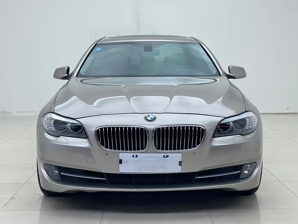 BMW 5 Series 2012 — фото 2