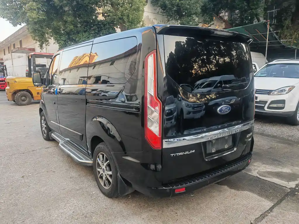 Ford Tourneo 2019 — фото 6