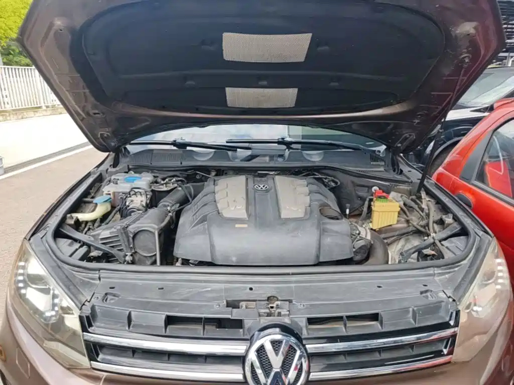 Volkswagen Touareg 2015 — фото 20