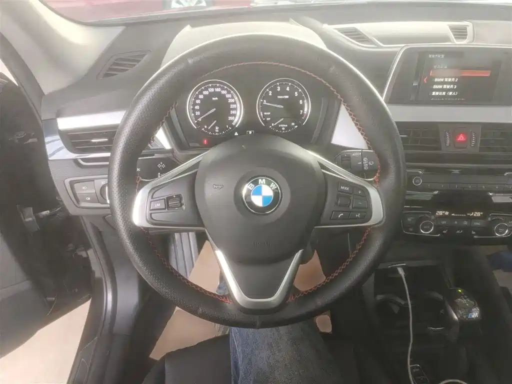 BMW X1 2019 — фото 11