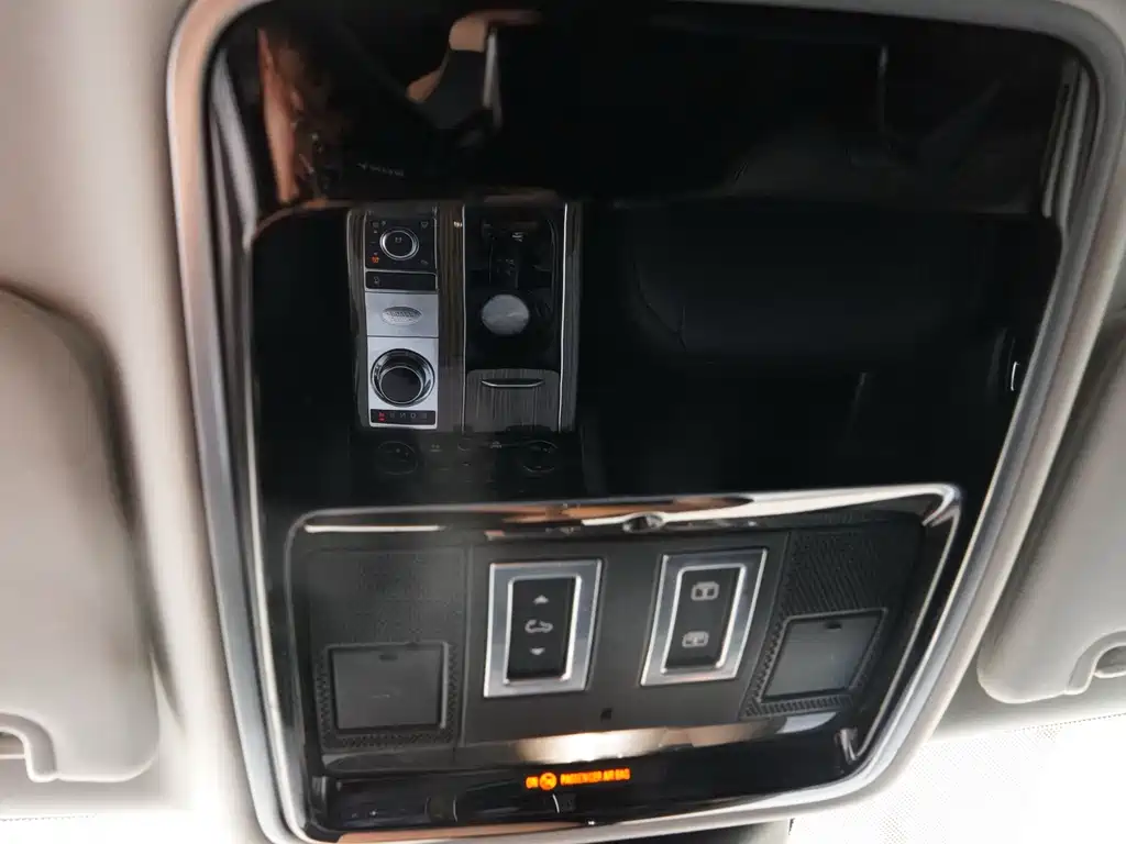 Land Rover Range Rover 2019 — фото 15
