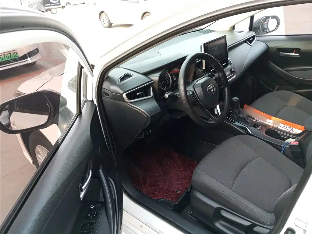 Toyota Corolla 2019 — фото 12